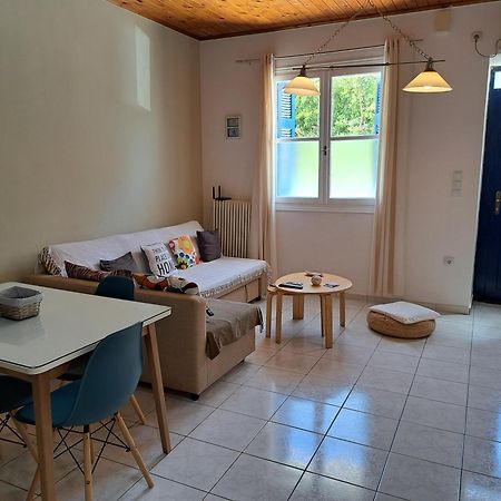 Family Stone Apartment Kyparissia Ngoại thất bức ảnh