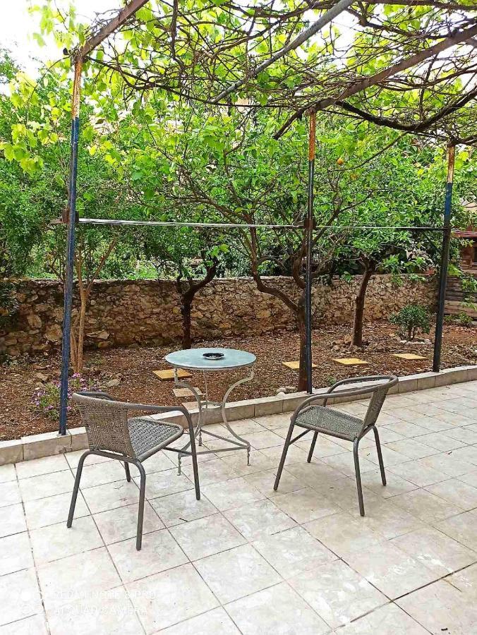 Family Stone Apartment Kyparissia Ngoại thất bức ảnh