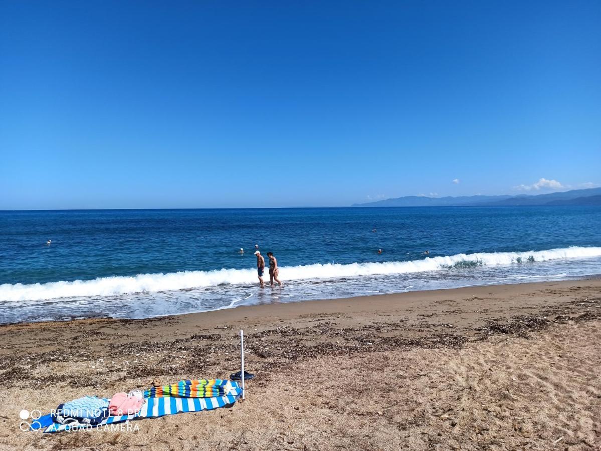 Family Stone Apartment Kyparissia Ngoại thất bức ảnh