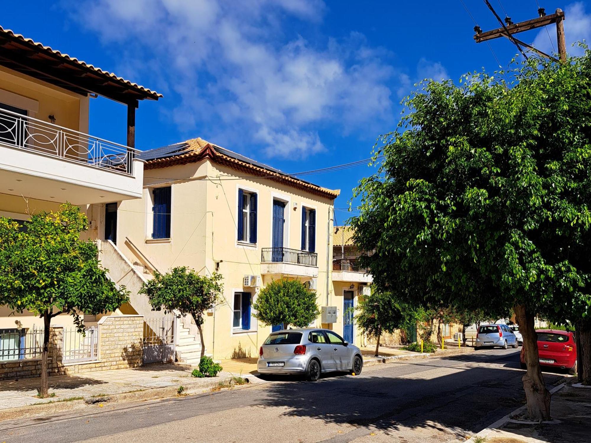 Family Stone Apartment Kyparissia Ngoại thất bức ảnh