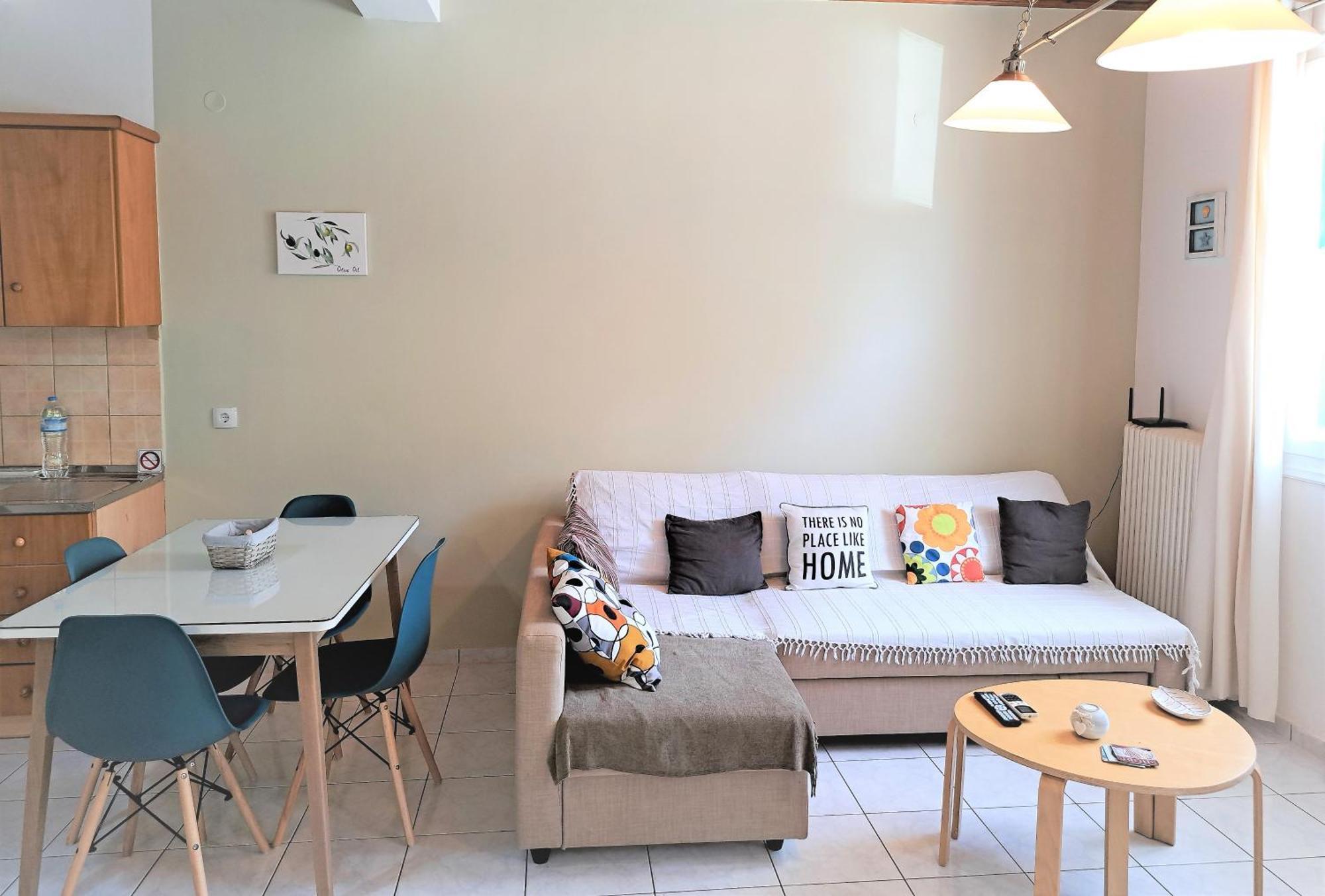 Family Stone Apartment Kyparissia Ngoại thất bức ảnh