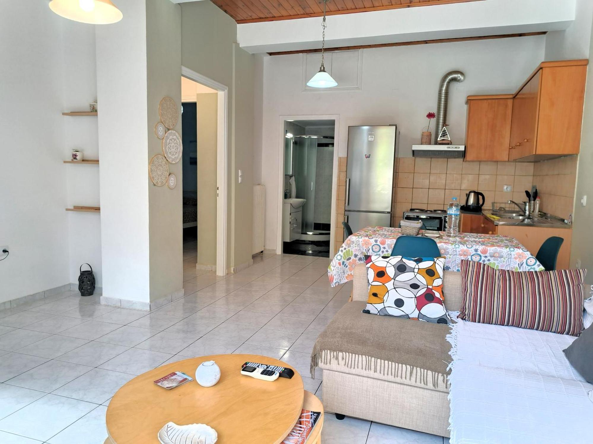 Family Stone Apartment Kyparissia Ngoại thất bức ảnh