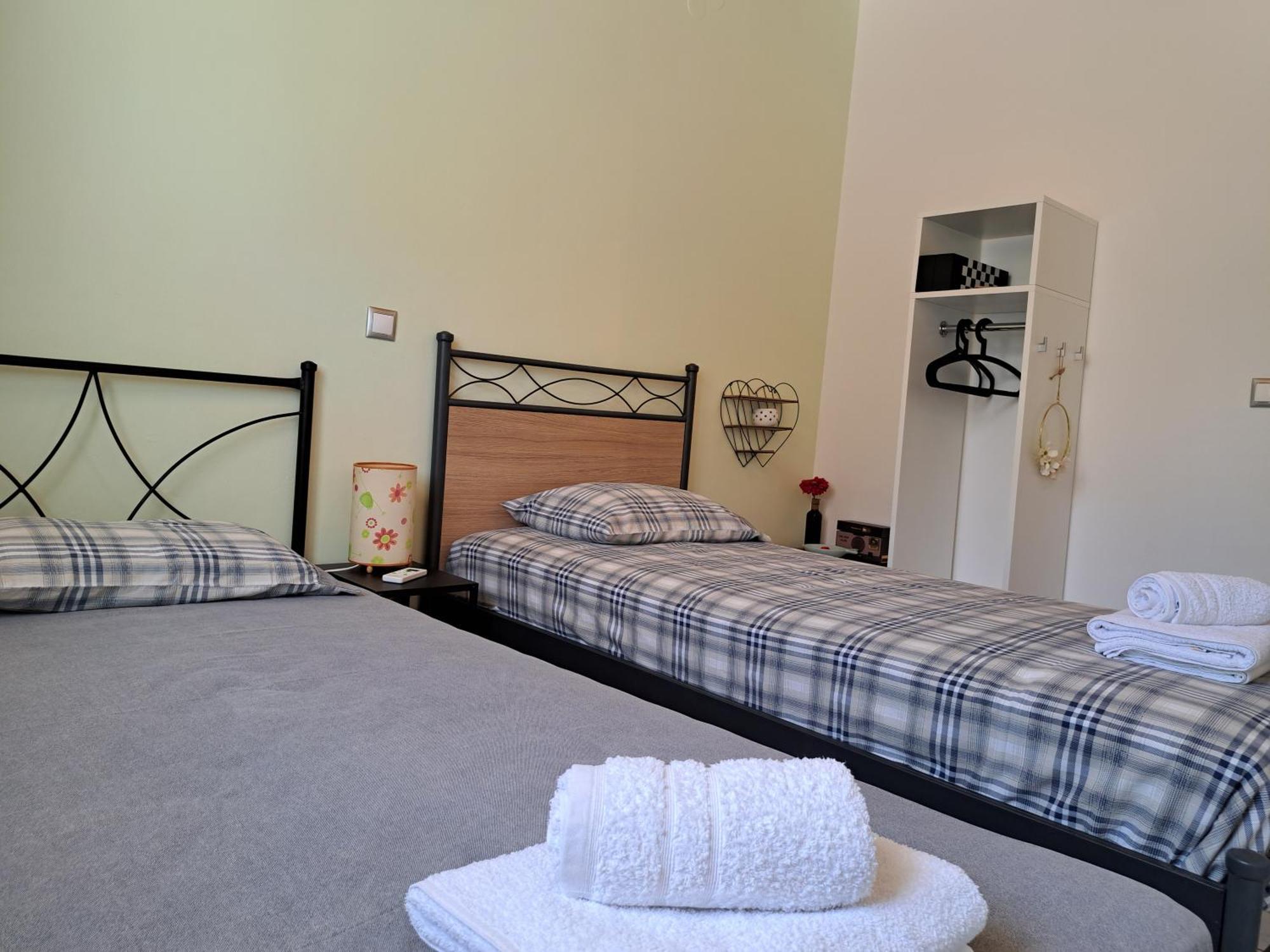 Family Stone Apartment Kyparissia Ngoại thất bức ảnh
